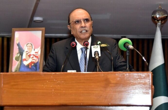 President Zardari to visit UAE from January 26–29