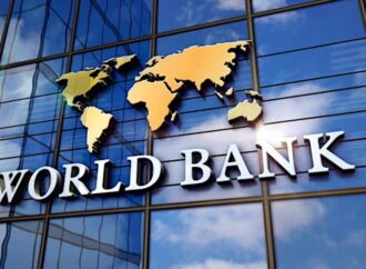 World Bank highlights economic risks for Pakistan